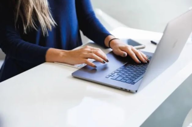 rent-laptops-for-business-success:-why-“get-it-rent”-is-the-smart-choice-for-laptops-on-rent
