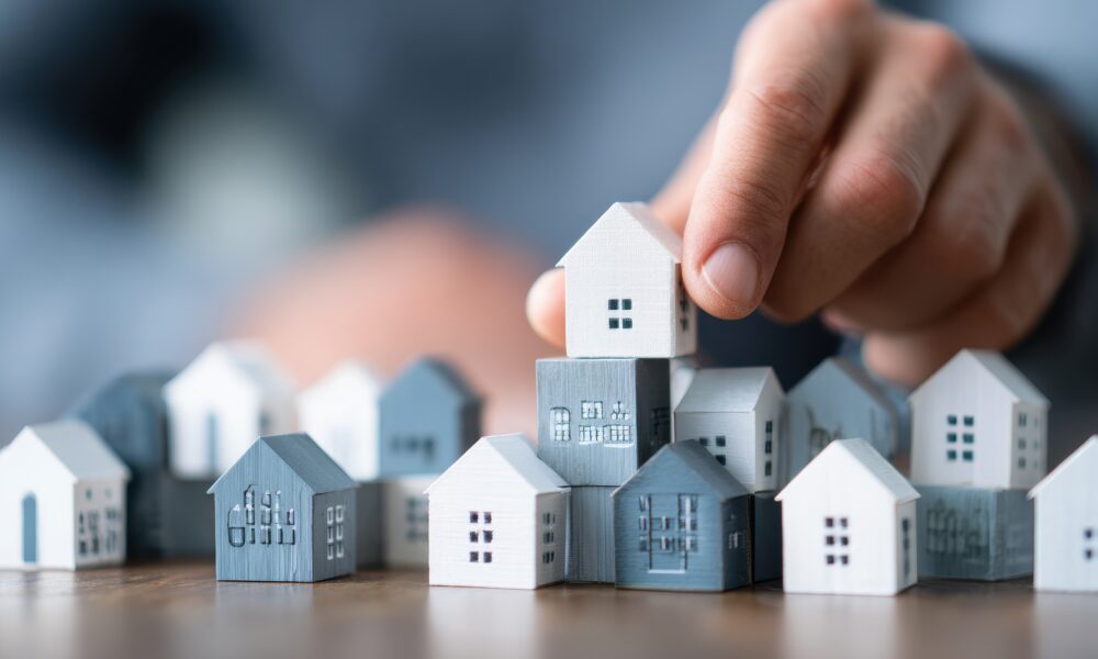 the-top-challenges-of-self-managing-an-hoa-and-how-to-overcome-them